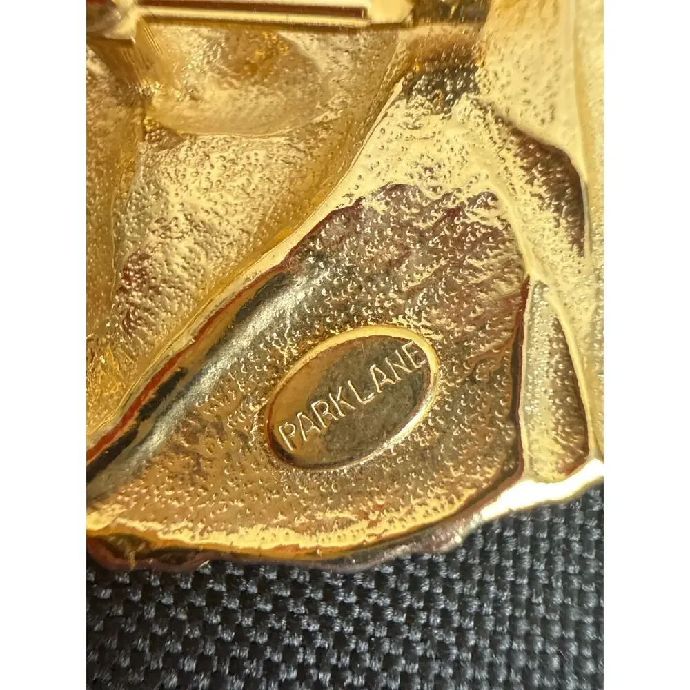 Vintage Signed Park Lane Gold Tone Textured Brooch Pendant
